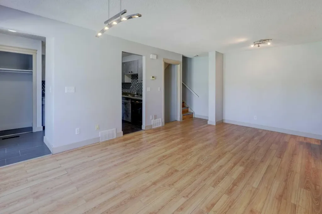 116 Silver Crest Drive Calgary AB T3B 4B9