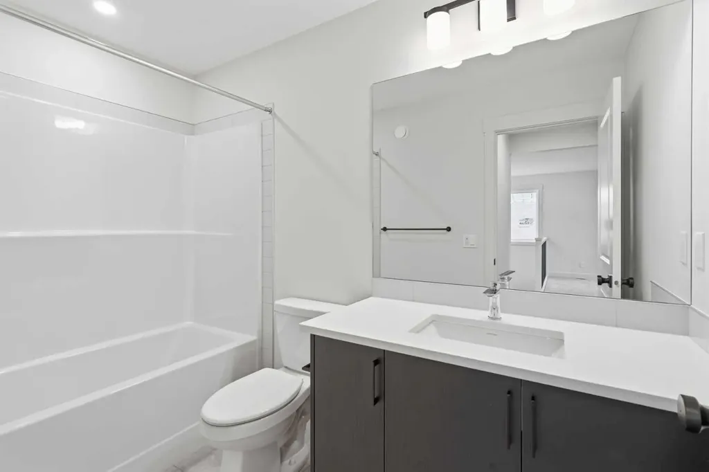 190 Annette Landing NW Calgary AB T3R 2K2