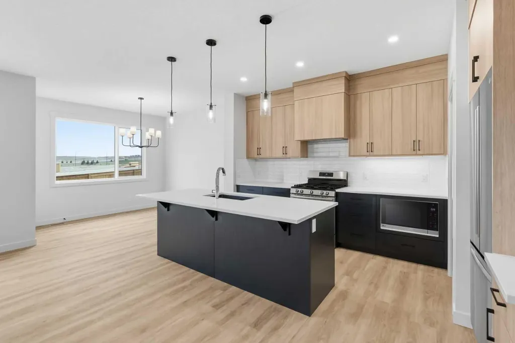 190 Annette Landing NW Calgary AB T3R 2K2