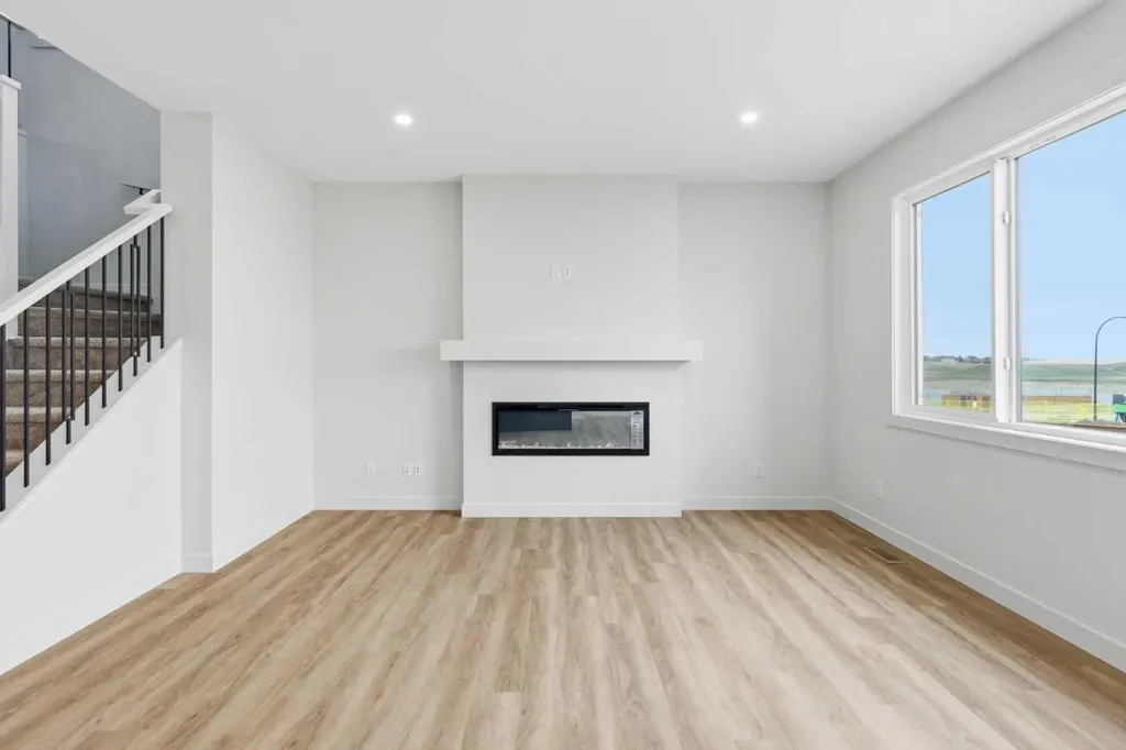 190 Annette Landing NW Calgary AB T3R 2K2