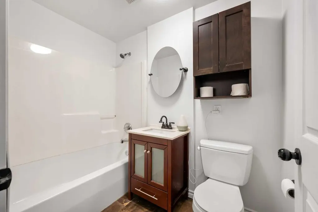 4724 49 Street Lloydminster SK S9V 0L8
