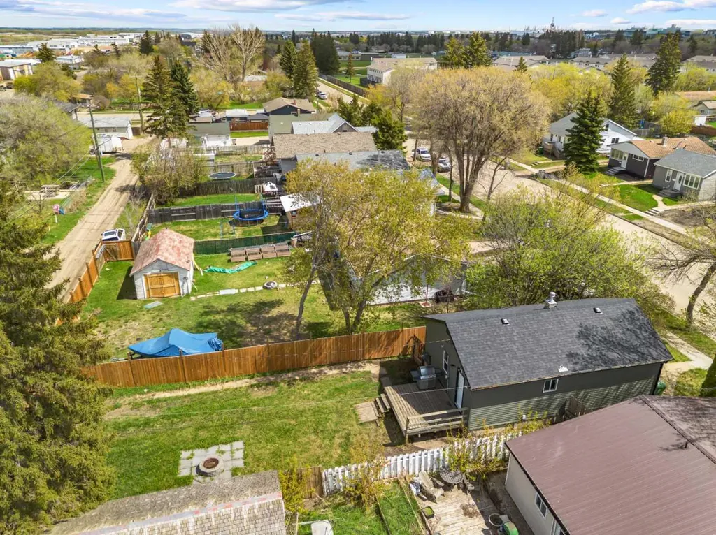 4724 49 Street Lloydminster SK S9V 0L8