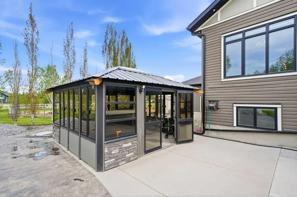 292131 Township Road 264 Rural Rocky View County AB T4A 0N3