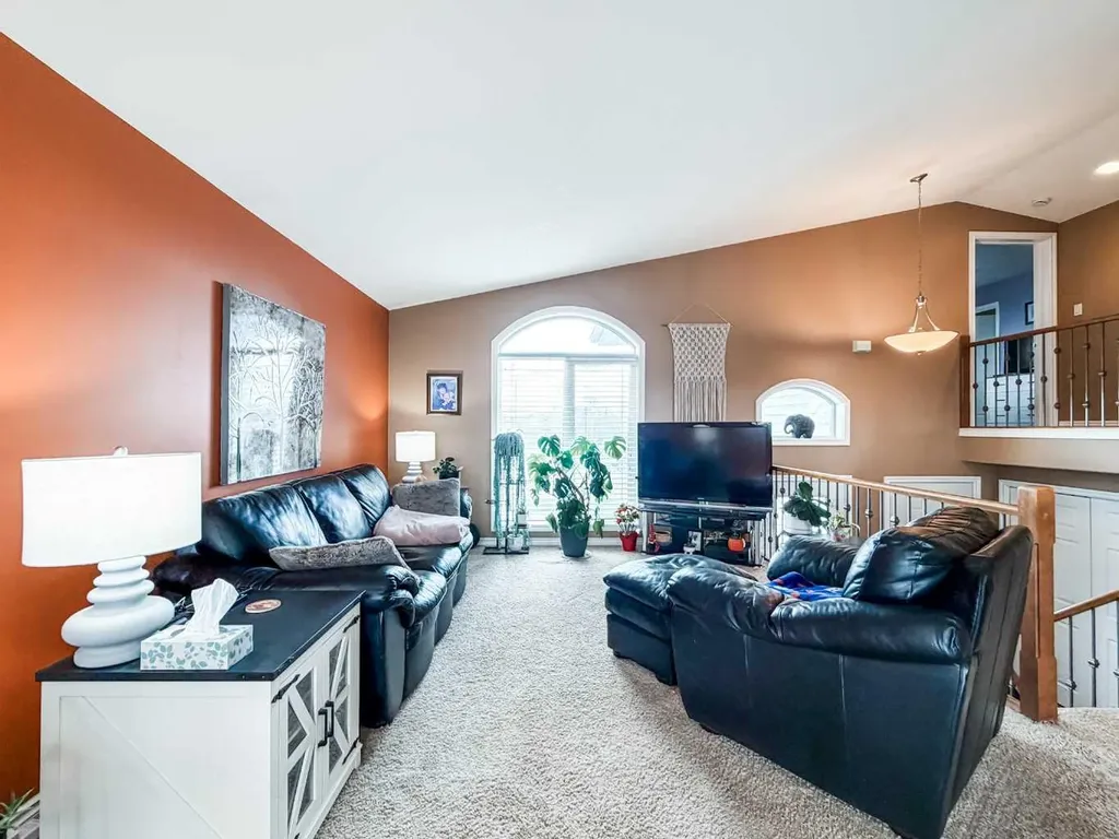 6710 43 Ave Close Stettler AB T4K 1K6