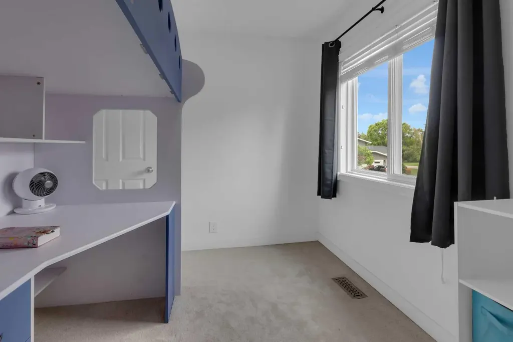 6104 Dalcastle Link Calgary AB T3A 2P5
