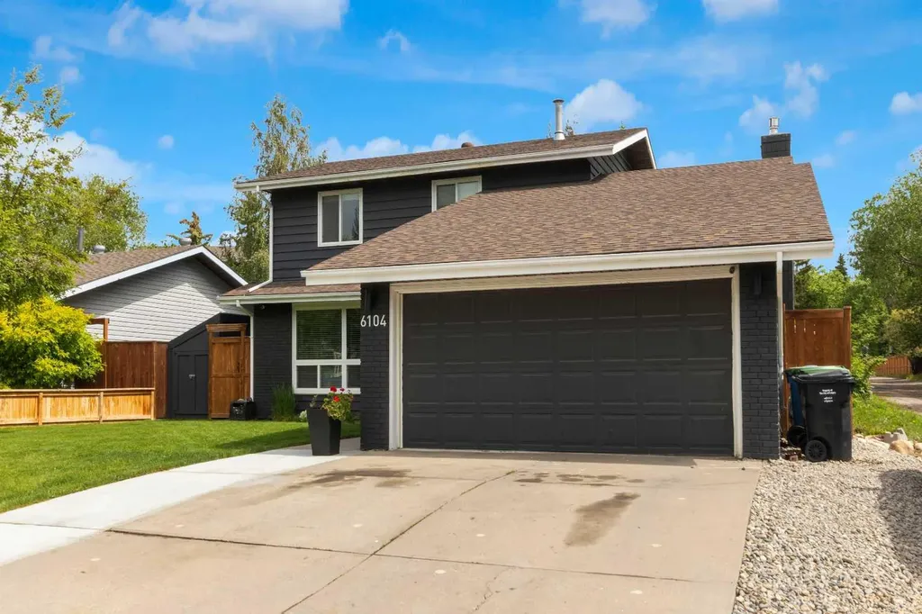 6104 Dalcastle Link Calgary AB T3A 2P5