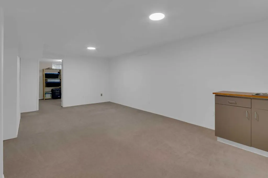 6104 Dalcastle Link Calgary AB T3A 2P5