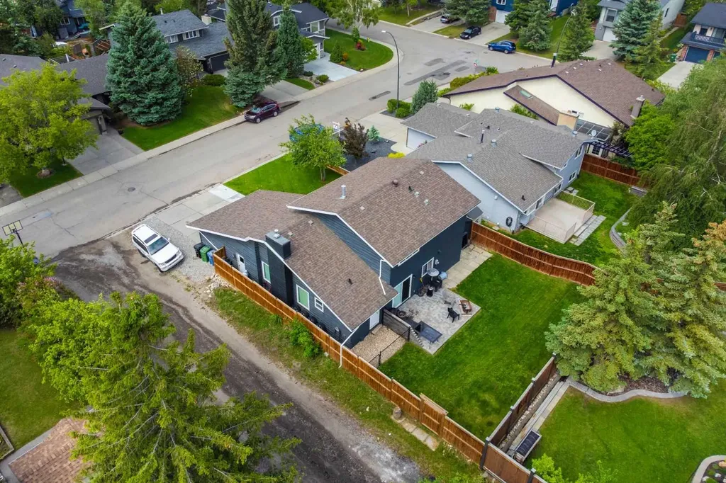 6104 Dalcastle Link Calgary AB T3A 2P5