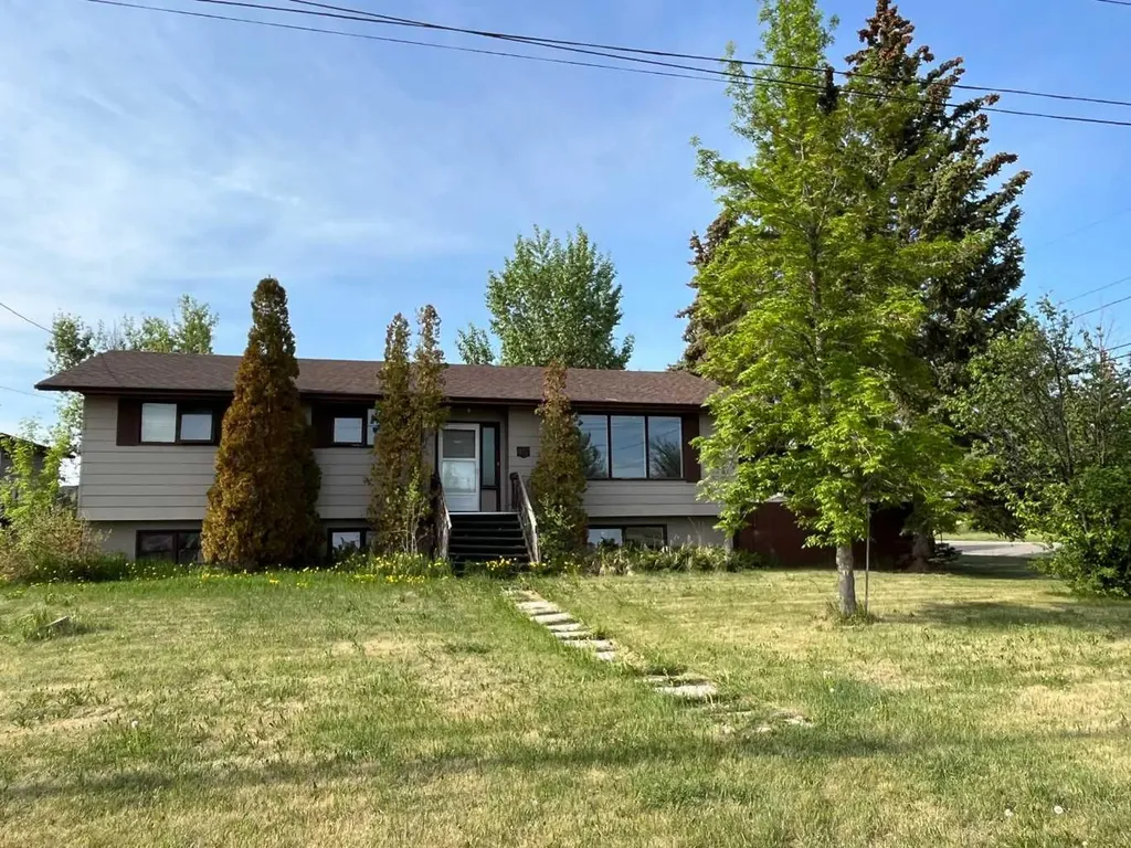 310E 300 N Raymond AB T0K 2S0