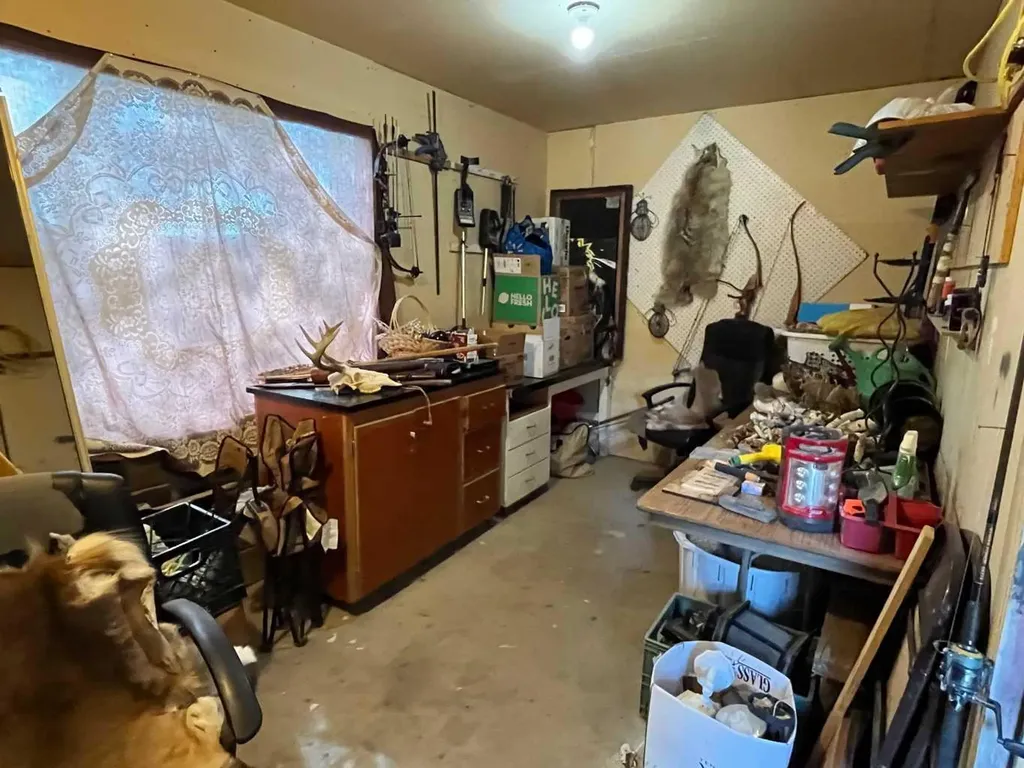 310E 300 N Raymond AB T0K 2S0