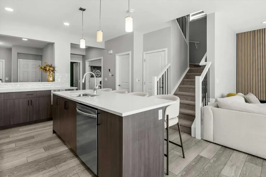 243 Silver Spruce Grove SW Calgary AB T2X 5M2