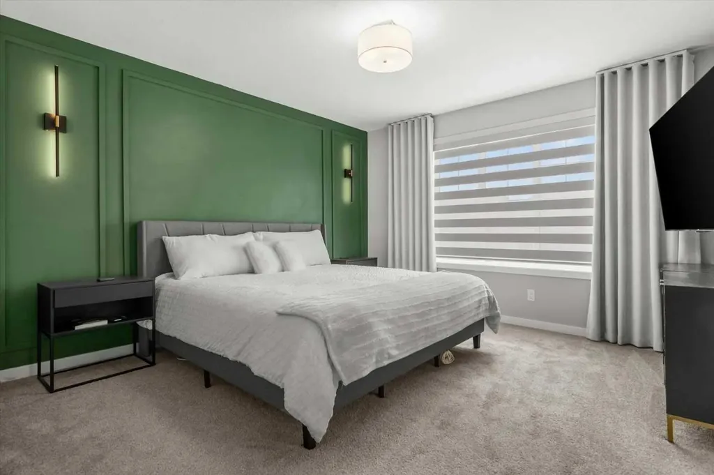 243 Silver Spruce Grove SW Calgary AB T2X 5M2