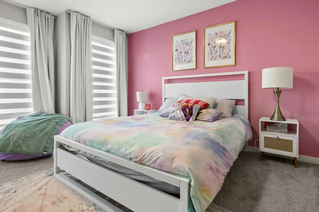 243 Silver Spruce Grove SW Calgary AB T2X 5M2