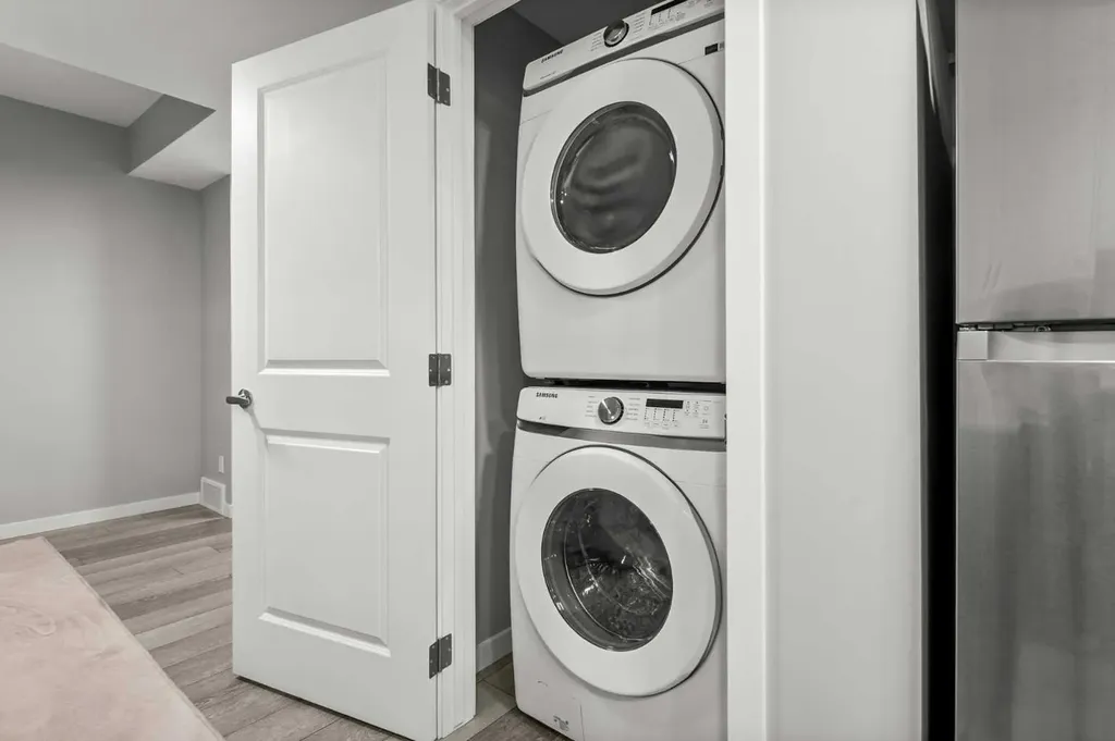 243 Silver Spruce Grove SW Calgary AB T2X 5M2