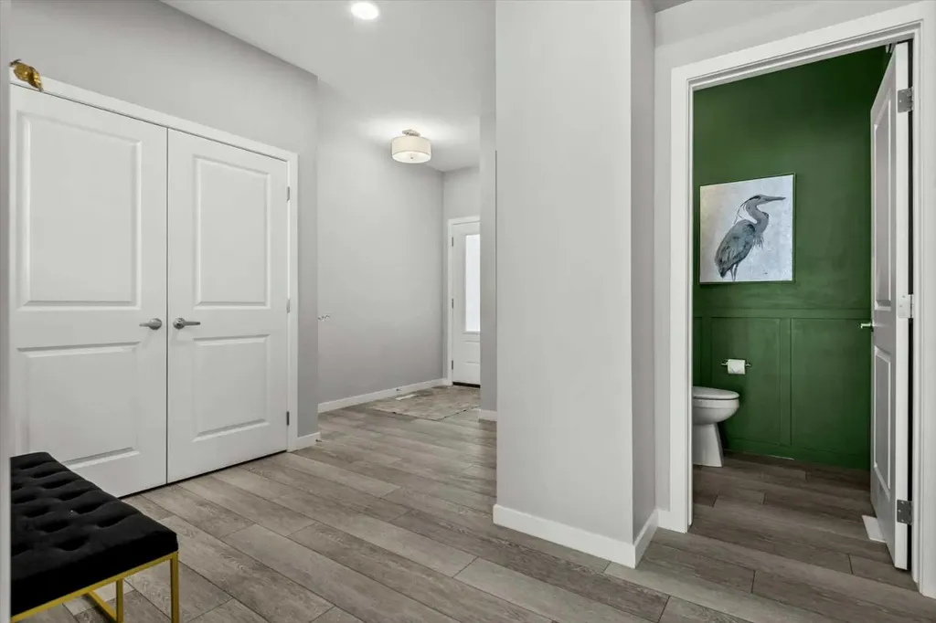 243 Silver Spruce Grove SW Calgary AB T2X 5M2