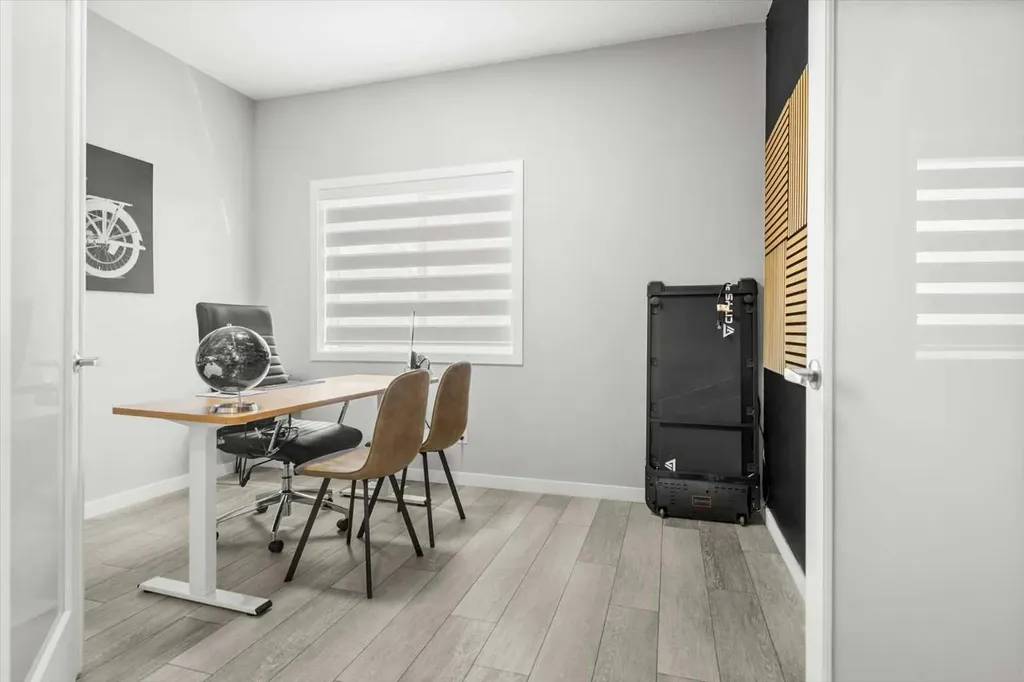 243 Silver Spruce Grove SW Calgary AB T2X 5M2