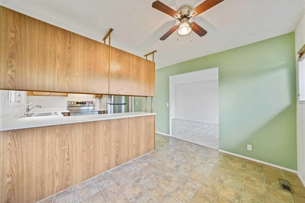 2164 Summerfield Boulevard SE Airdrie AB T4B 1X5