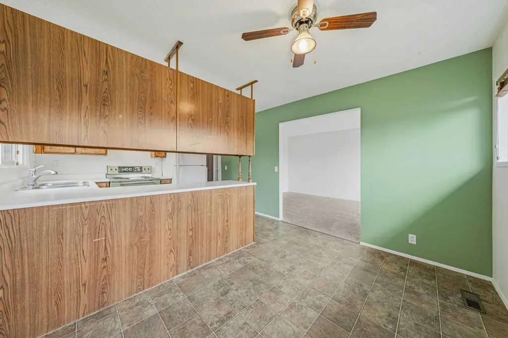 2164 Summerfield Boulevard SE Airdrie AB T4B 1X5