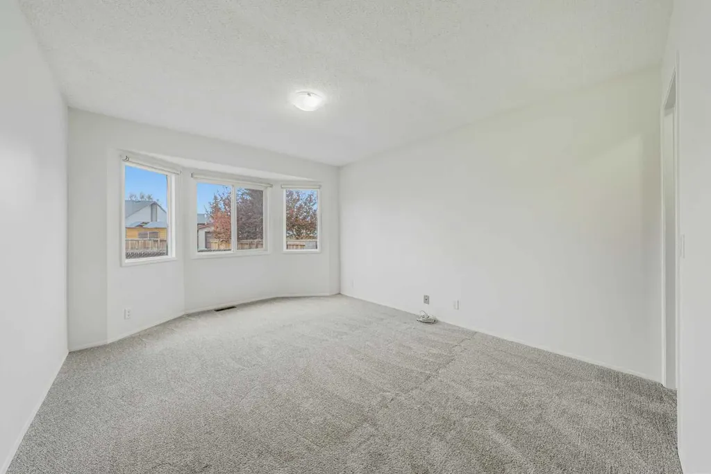 2164 Summerfield Boulevard SE Airdrie AB T4B 1X5