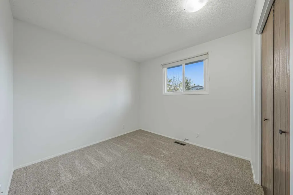 2164 Summerfield Boulevard SE Airdrie AB T4B 1X5