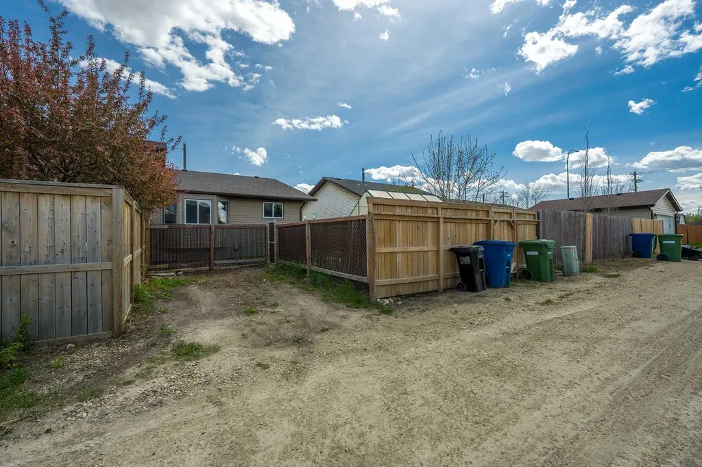 2164 Summerfield Boulevard SE Airdrie AB T4B 1X5