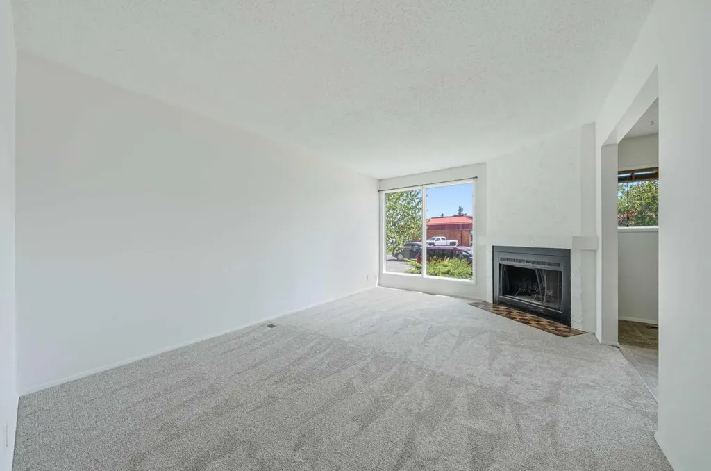 2164 Summerfield Boulevard SE Airdrie AB T4B 1X5