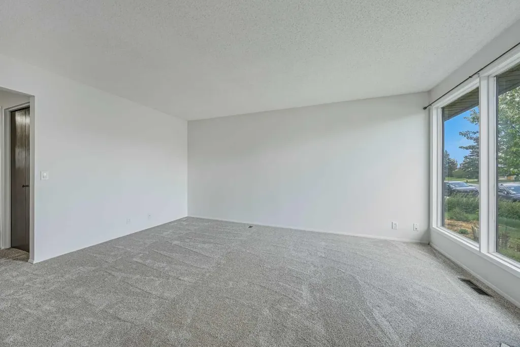 2164 Summerfield Boulevard SE Airdrie AB T4B 1X5