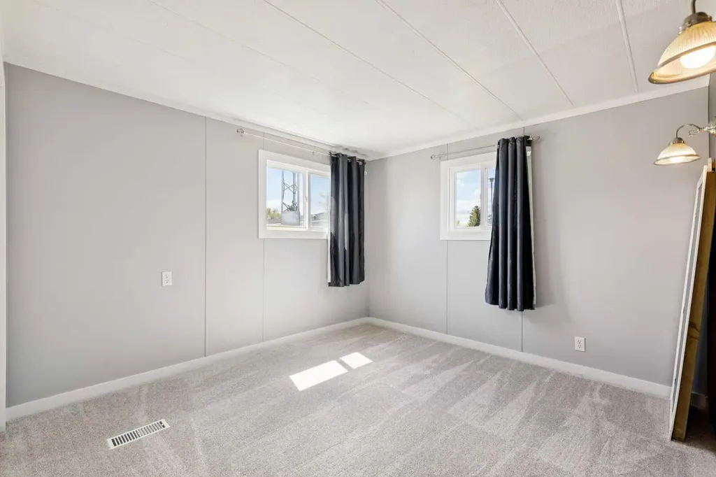 418 Kanell Drive NE High River AB T1V 1J6