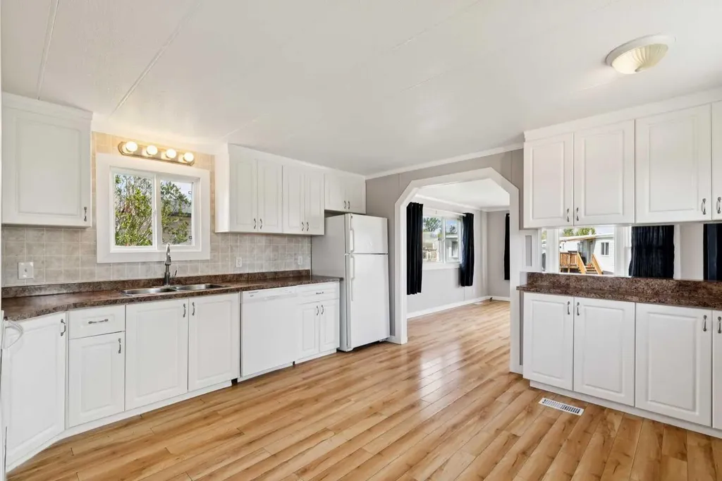 418 Kanell Drive NE High River AB T1V 1J6