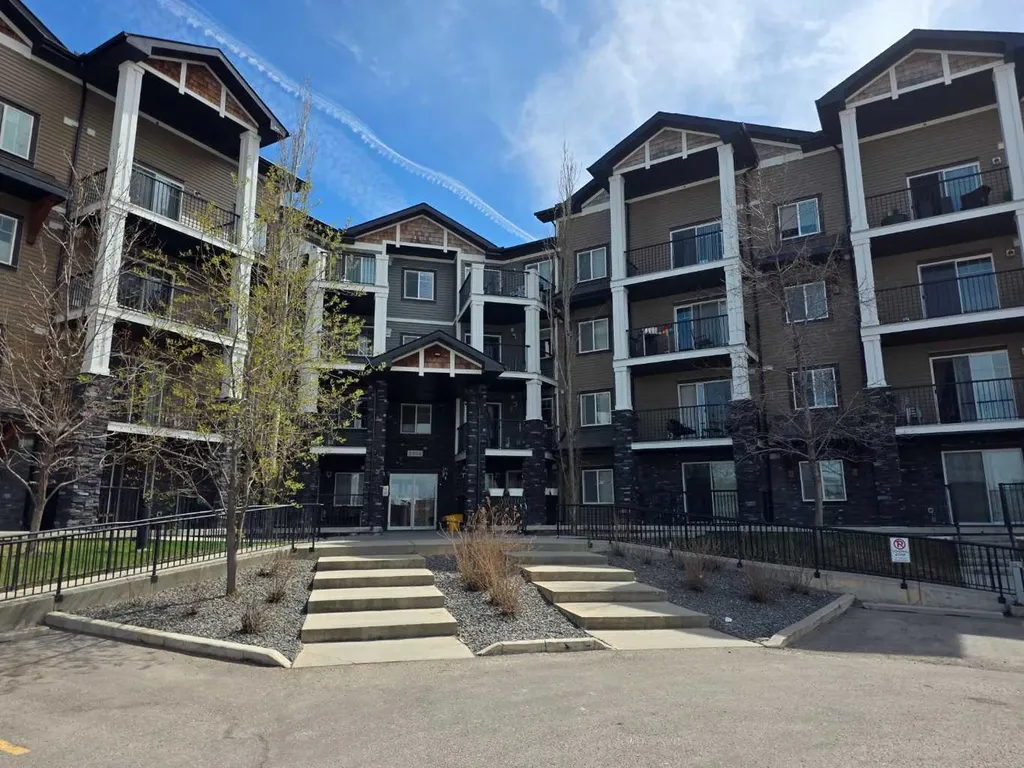 130 Panatella Street NW Calgary AB T3K 0Y6