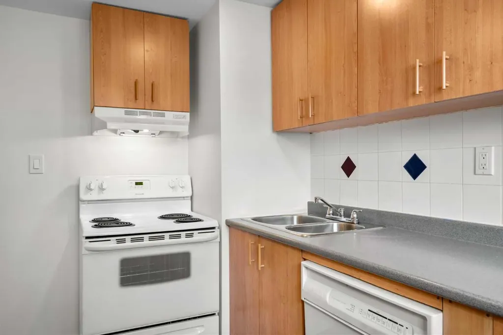 124 Bergen Crescent NW Calgary AB T3K1J8