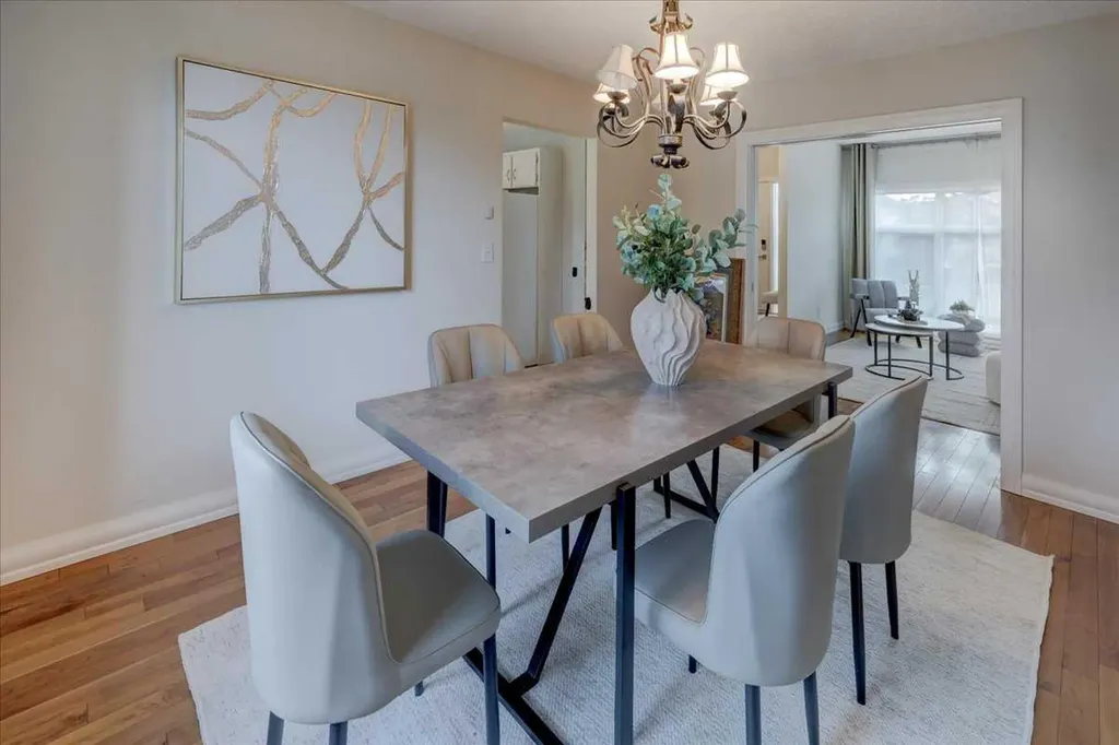 12 Signal Ridge Court SW Calgary AB T3H 3G1