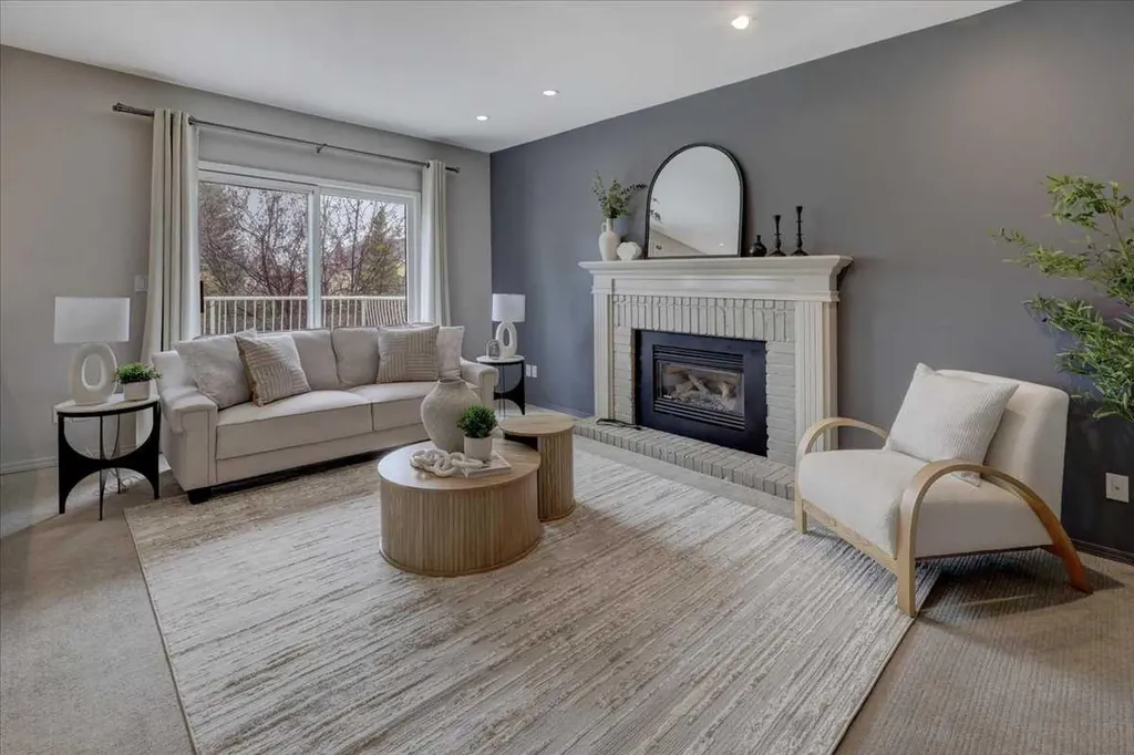 12 Signal Ridge Court SW Calgary AB T3H 3G1
