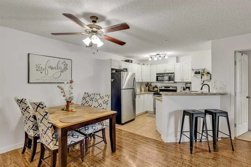 428 Chaparral Ravine View SE Calgary AB T2X 0N2