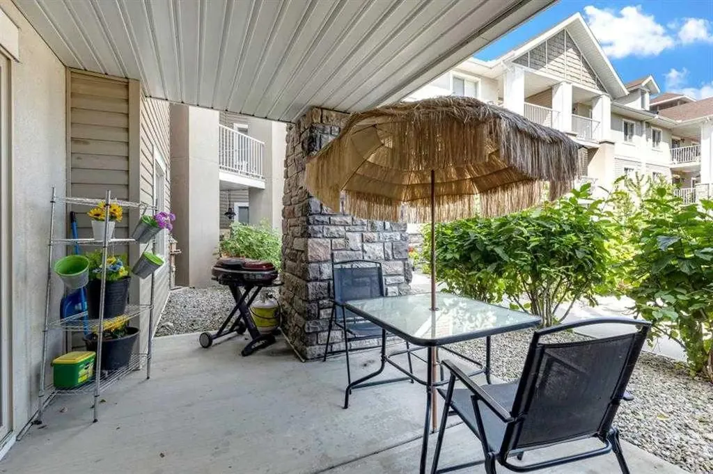 428 Chaparral Ravine View SE Calgary AB T2X 0N2