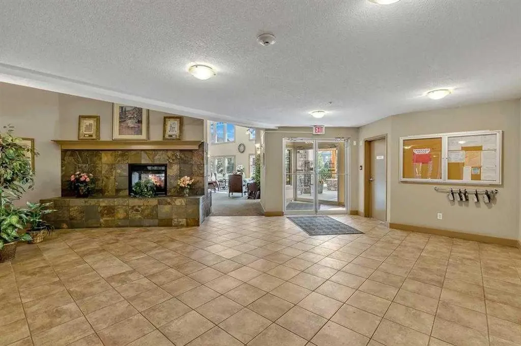 428 Chaparral Ravine View SE Calgary AB T2X 0N2