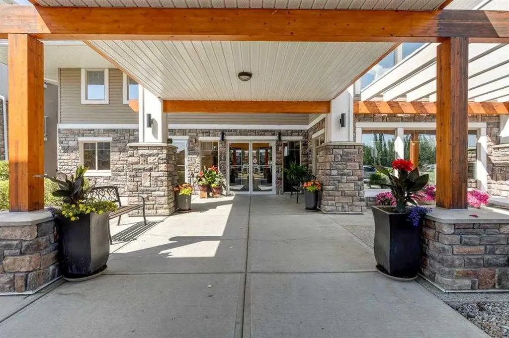 428 Chaparral Ravine View SE Calgary AB T2X 0N2