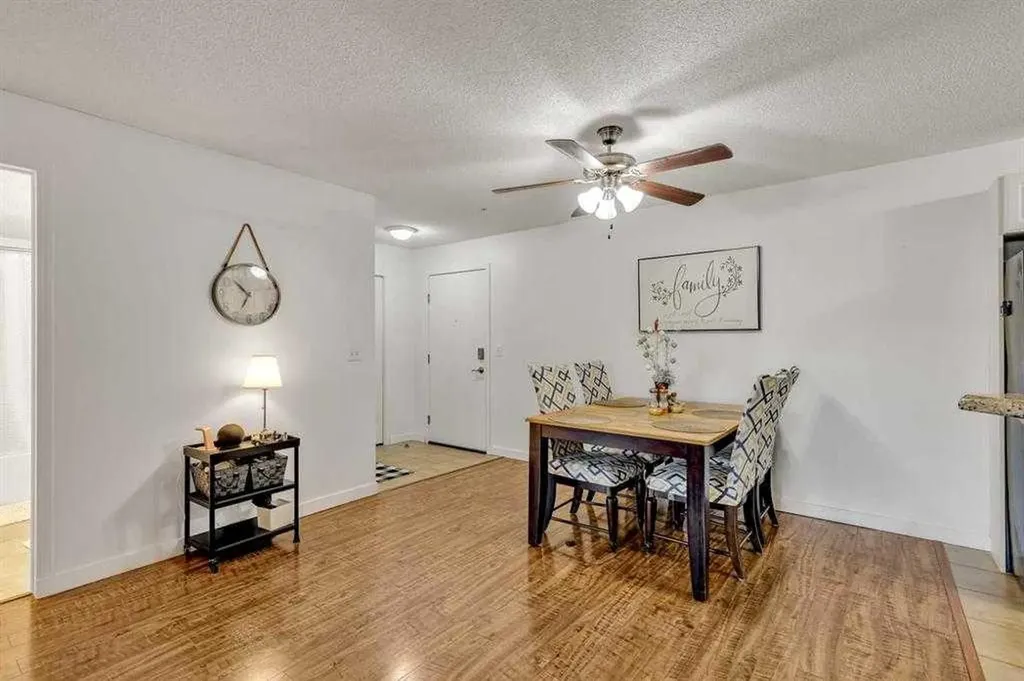 428 Chaparral Ravine View SE Calgary AB T2X 0N2