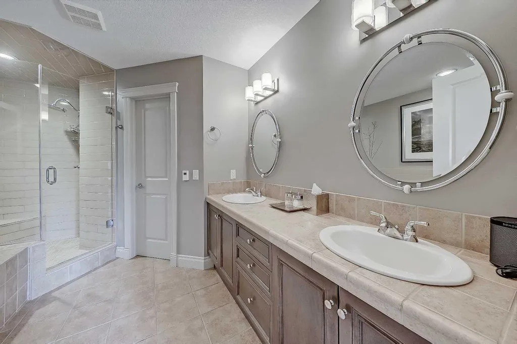 3629 1a Street SW Calgary AB T2S 1R4