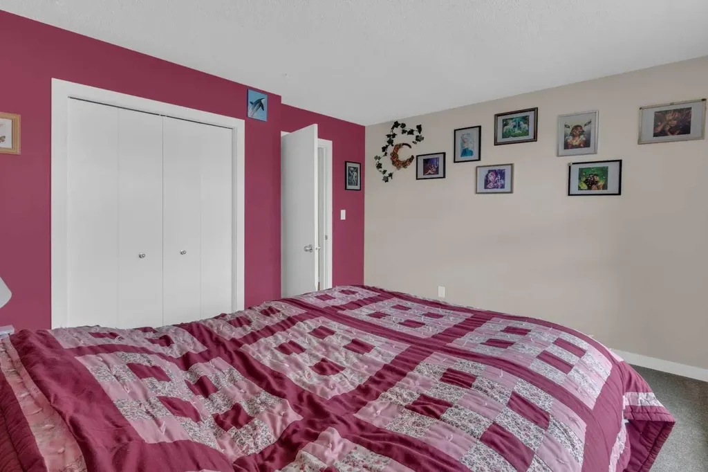 224 Summerwood Place Airdrie AB T4B 1V9