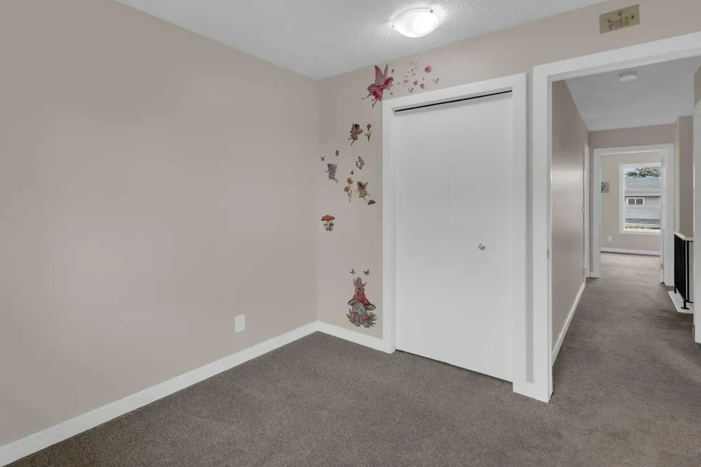 224 Summerwood Place Airdrie AB T4B 1V9