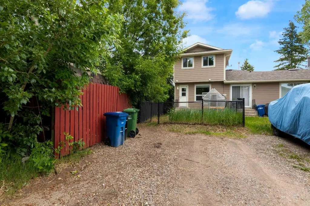 224 Summerwood Place Airdrie AB T4B 1V9