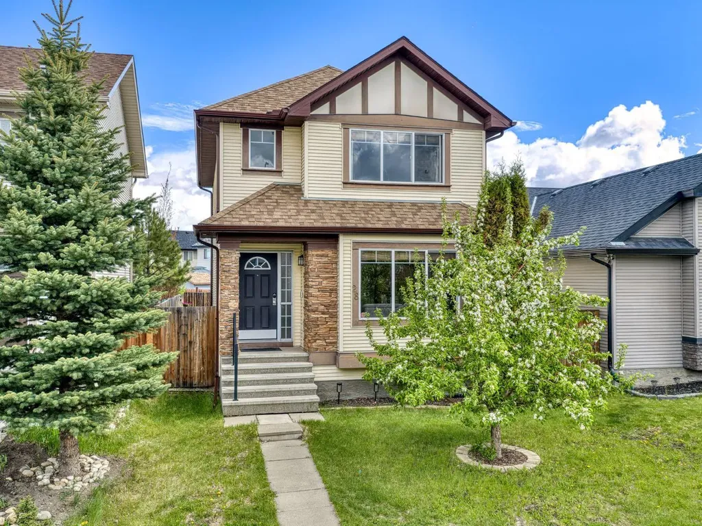 28 Cranberry Lane SE Calgary AB T3M0L5