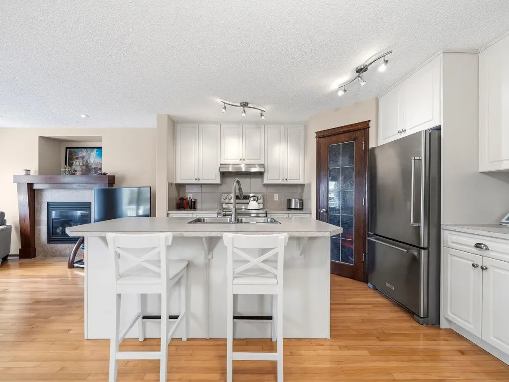28 Cranberry Lane SE Calgary AB T3M0L5