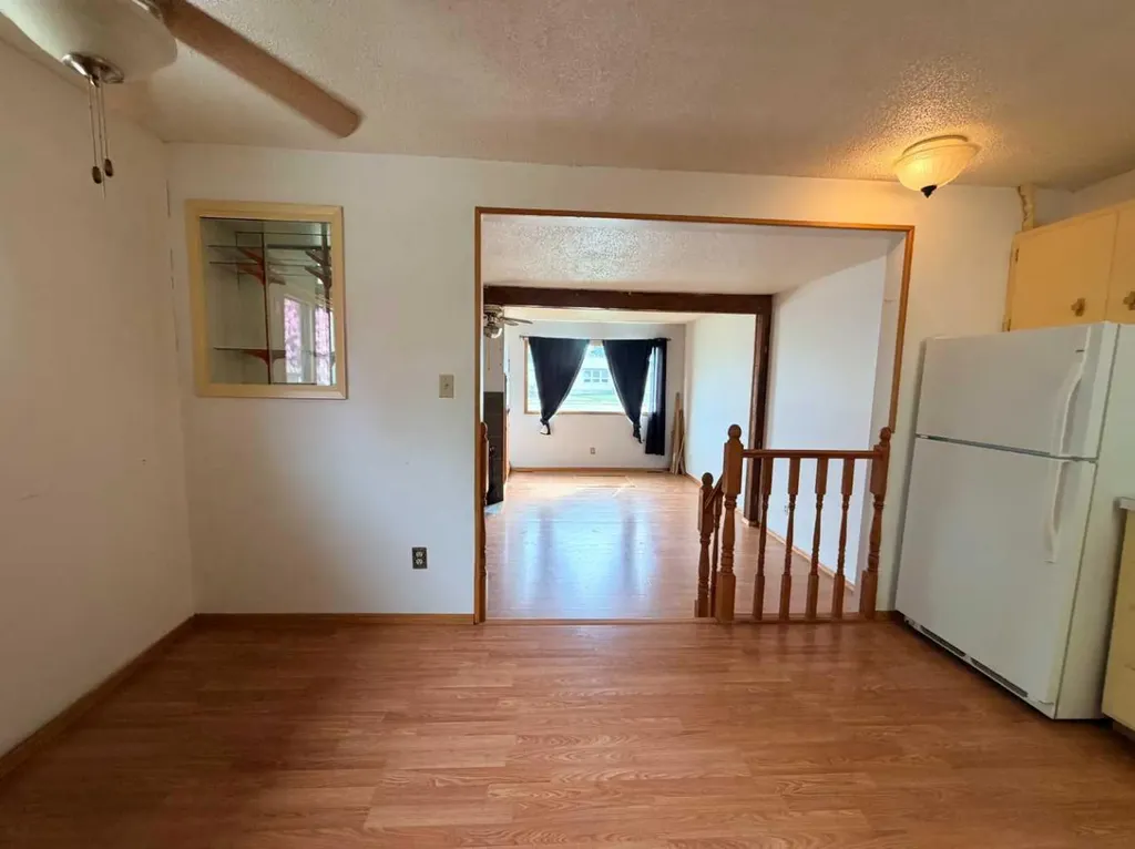 5112 47 Street Rocky Mountain House AB T0M 0C0