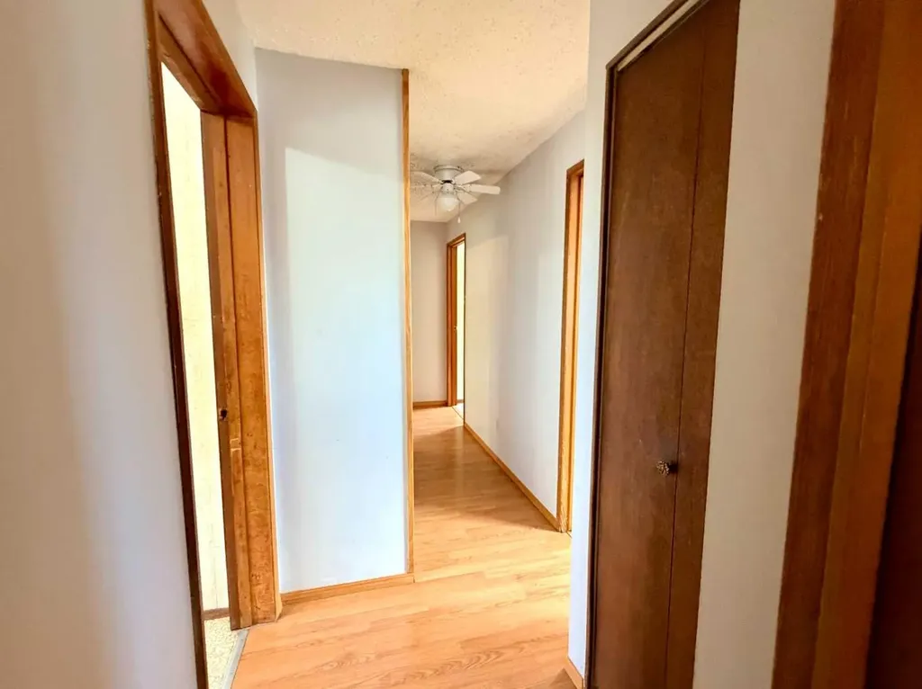 5112 47 Street Rocky Mountain House AB T0M 0C0