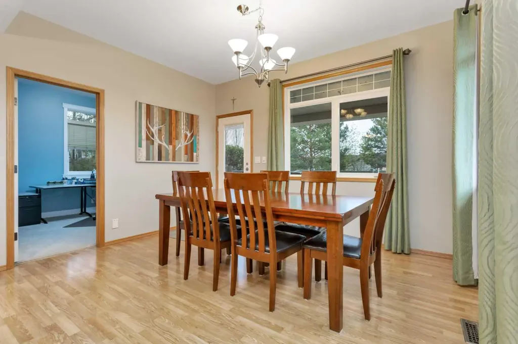 35 Lang Close Red Deer AB T4R 3N3