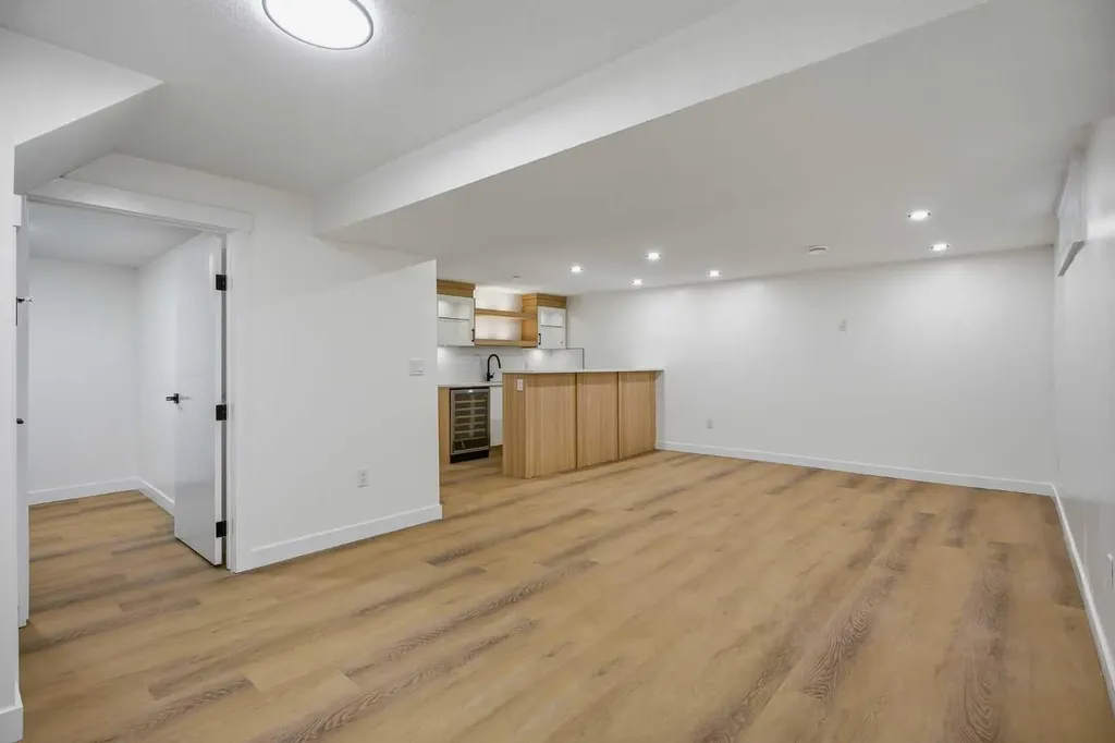 9532 Allison Drive SE Calgary AB T2J 1B5