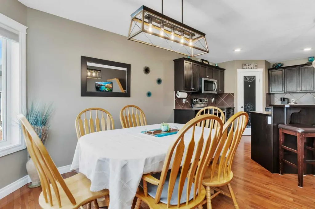 1204 1 Street NE Sundre AB T0M 1X0
