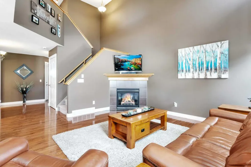 1204 1 Street NE Sundre AB T0M 1X0